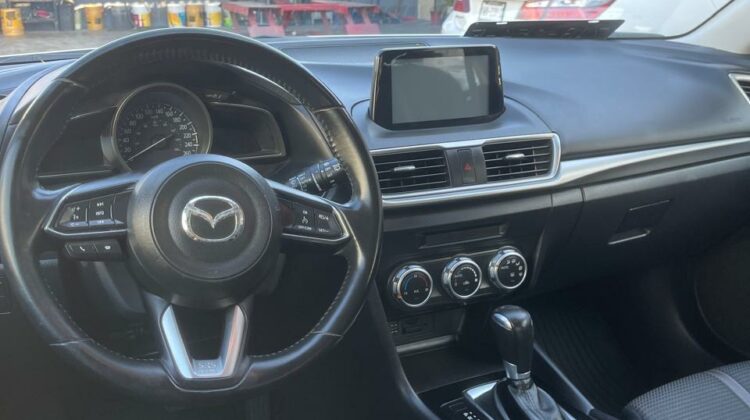 Mazda 3 Hatchback 2018