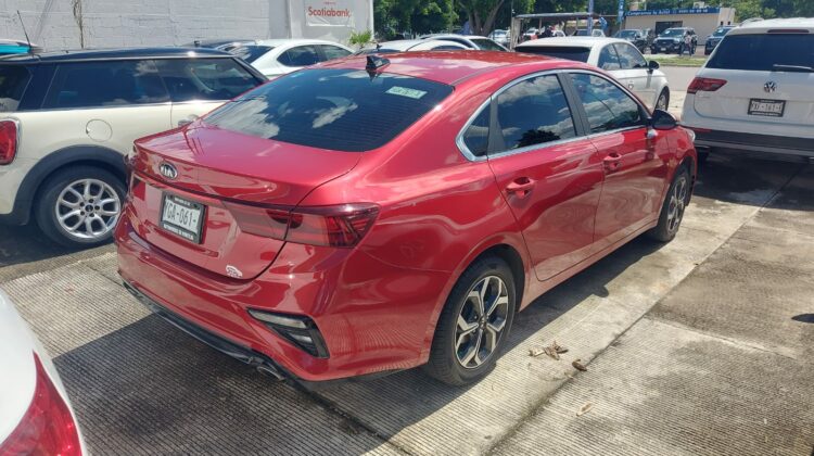 Kia Forte EX Sedán 2020