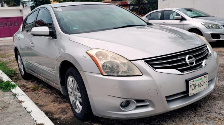 Nissan Altima SL High 2.5 2012