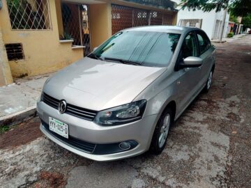 Volkswagen Vento Highline Triptronic 2014