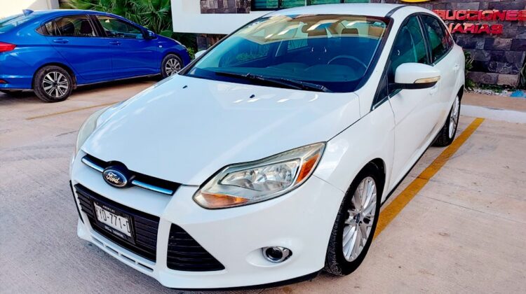 Ford Focus SEL 2012