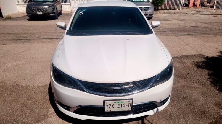 Chrysler 200C 2015