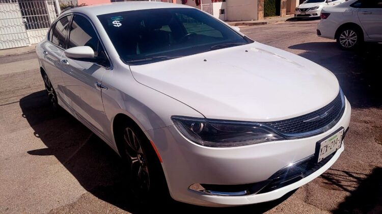 Chrysler 200C 2015