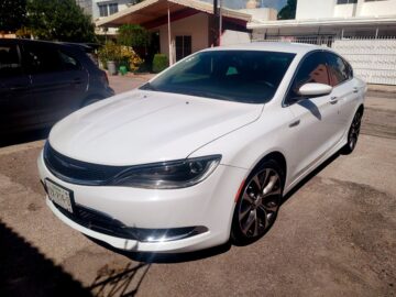 Chrysler 200C 2015