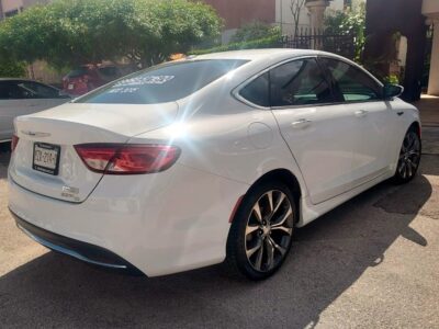 Chrysler 200C 2015