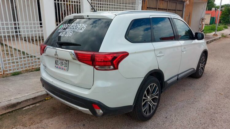 Mitsubishi Outlander ES 2016