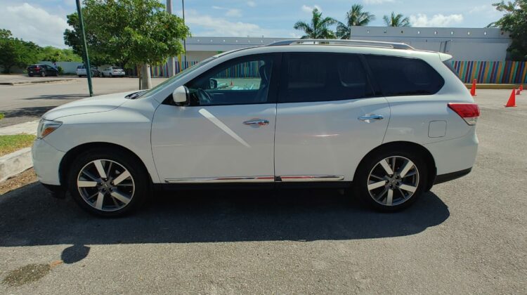 Nissan Pathfinder EX 4WD 2014