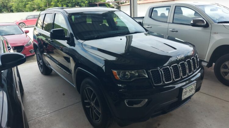 Jeep Grand Cherokee Laredo 2018