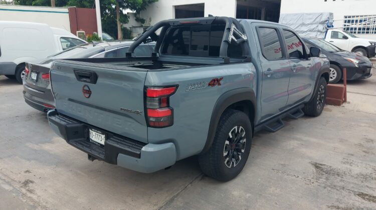 Nissan Frontier V6 2022