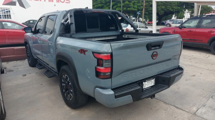 Nissan Frontier V6 2022