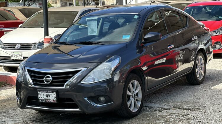 NISSAN VERSA ADVANCE AUT 2017