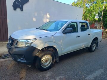 Nissan NP 300 2019 muy cuidada