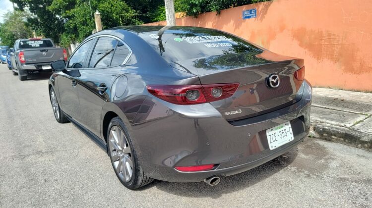 Mazda 3 i Sport 2020