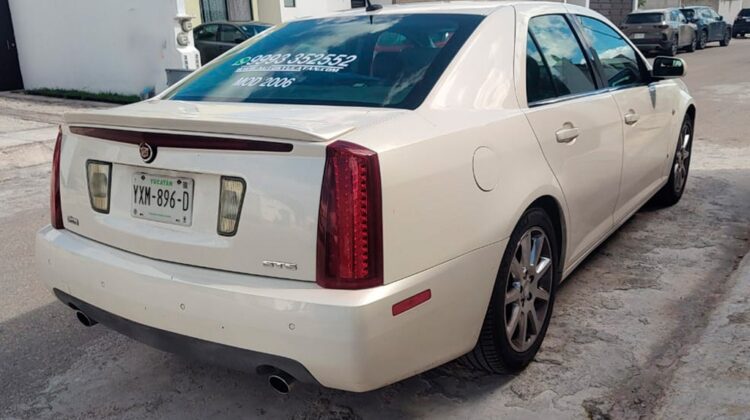 Cadillac STS 2006