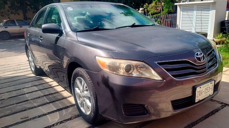 Toyota Camry LE 2010