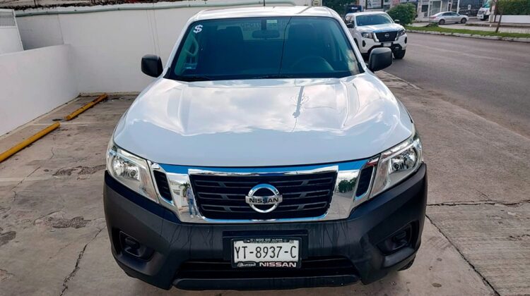 Nissan NP300 Doble Cabina SE 2017