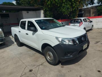 Nissan NP300 Doble Cabina 2018