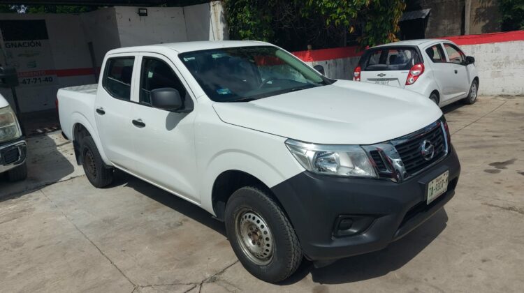 Nissan NP300 Doble Cabina 2018