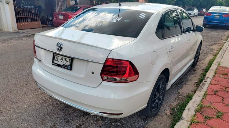 Volkswagen Vento Highline 2016