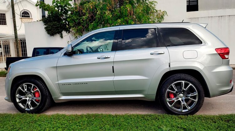 Jeep Grand Cherokee 4×4 SRT 2012