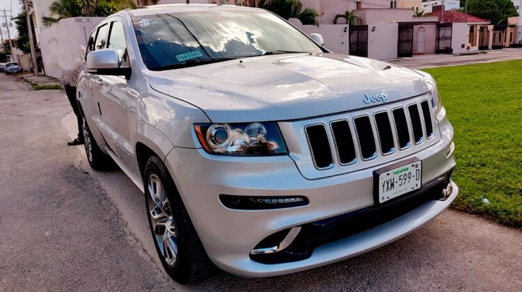 Jeep Grand Cherokee 4×4 SRT 2012