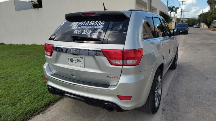 Jeep Grand Cherokee 4×4 SRT 2012