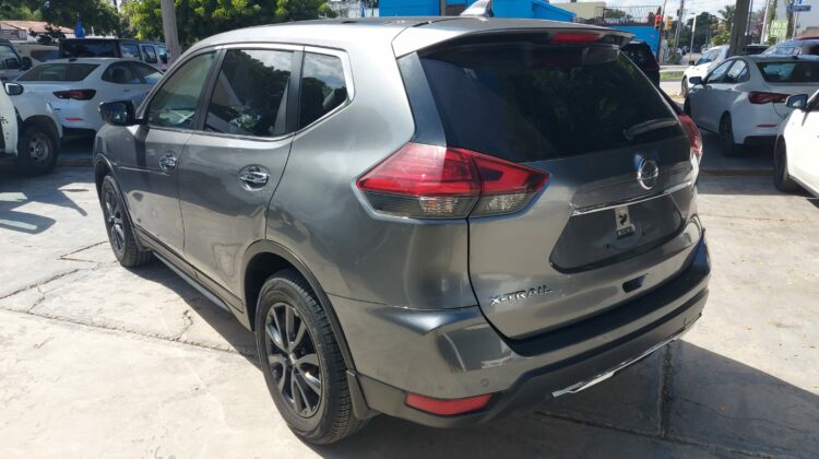 Nissan X-Trail Sense 2021 5 pasajeros