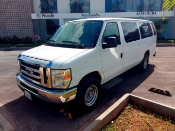 Ford E-350 Econoline 2012