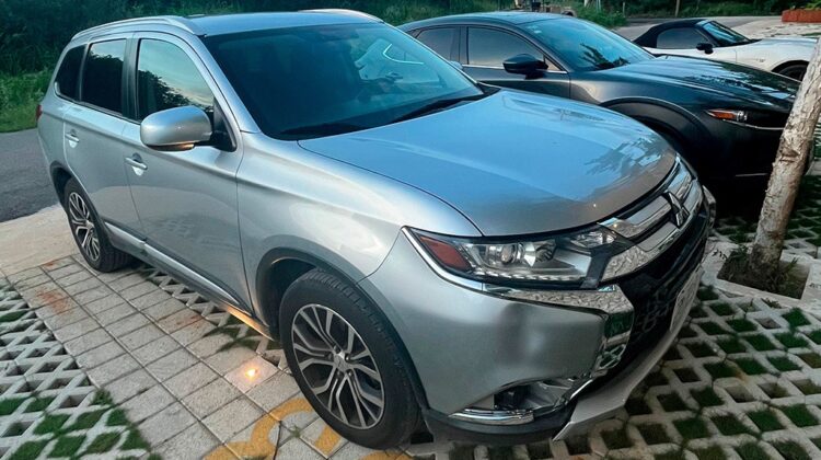 Mitsubishi Outlander ES 2016