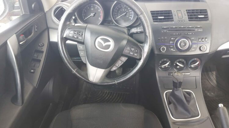 Mazda 3 2012