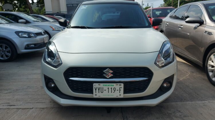 Suzuki Swift GLX 2024