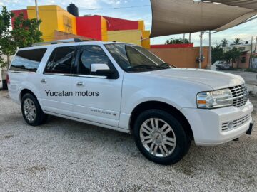 Lincoln Navigator 2011