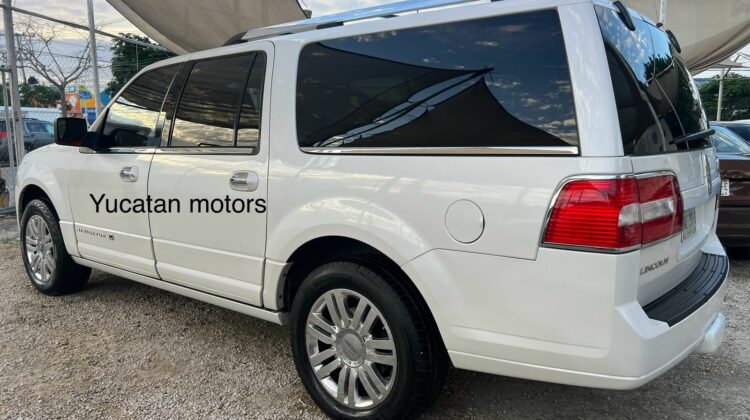 Lincoln Navigator 2011