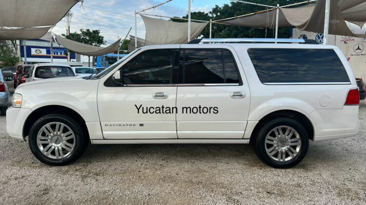 Lincoln Navigator 2011