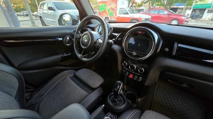 Mini cooper chilli aut 2020