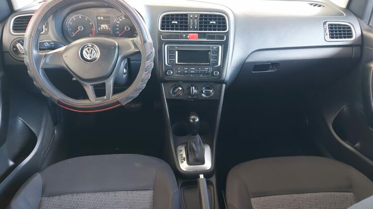 Volkswagen Polo 2015