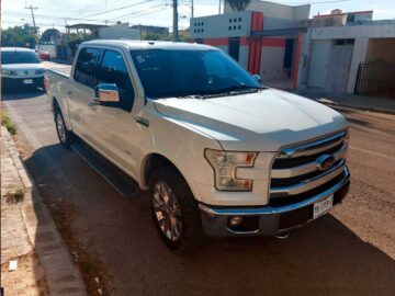 Ford F-150 Lariat 2016