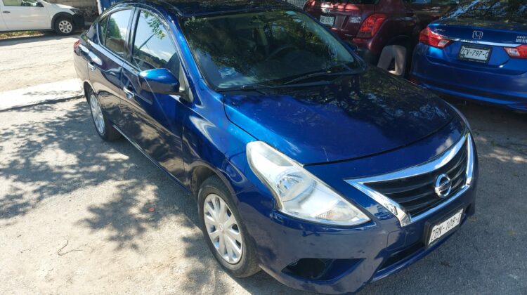 Nissan Versa Sense 2018