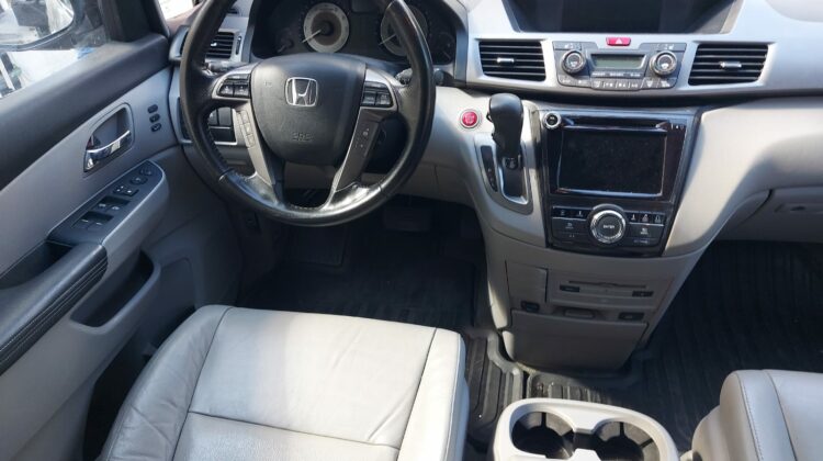 Honda Odyssey Touring 2015