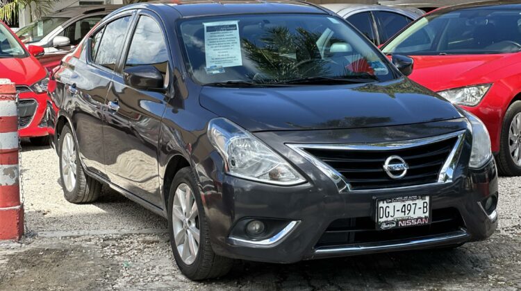 NISSAN VERSA ADVANCE AUT 2017