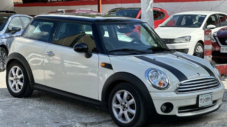 MINI COOPER 2010