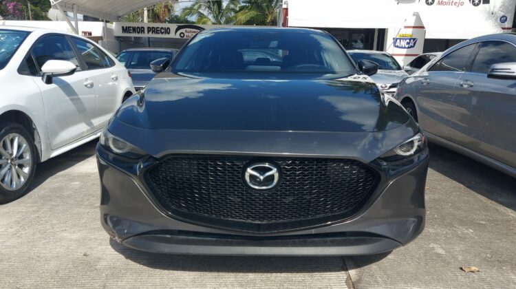 Mazda 3 HB Automático 2021