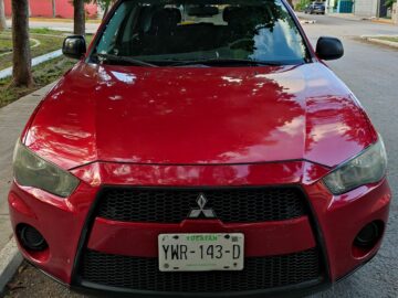 Mitsubishi Outlander 2010