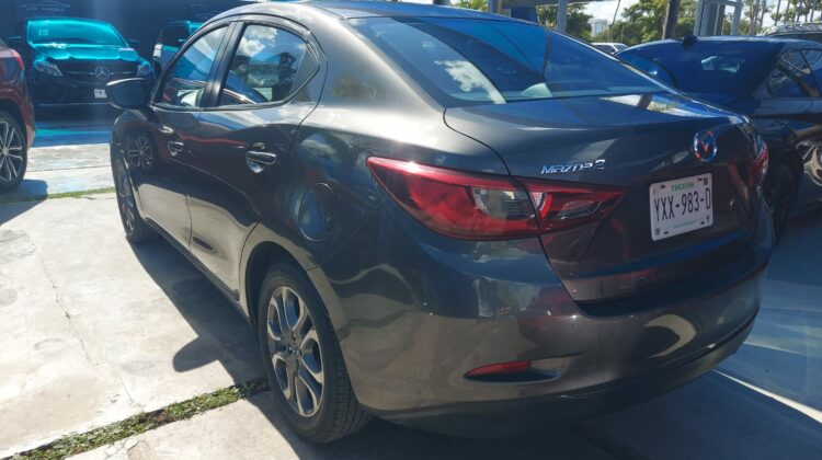 Mazda 2 Automático 2019