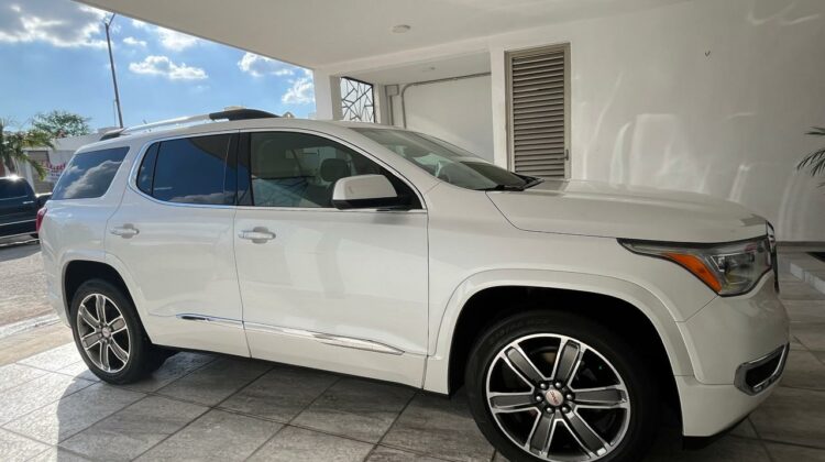 GMC ACADIA DENALI