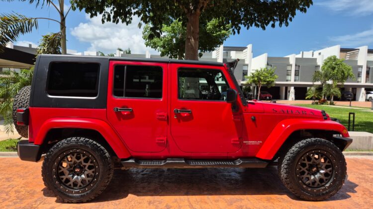 Jeep Wrangler Unlimited Sahara 2010