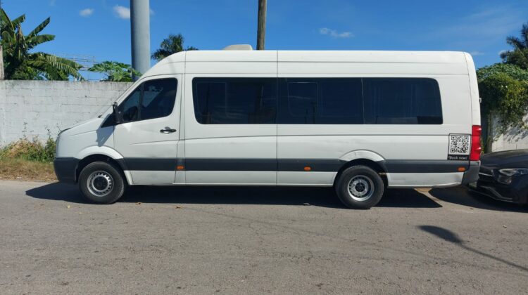 Volkswagen Crafter 20 pasajeros 2016