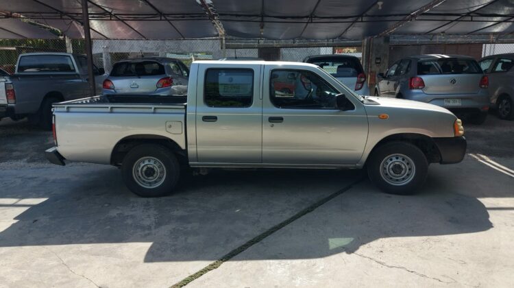 Nissan Doble Cabina 2009