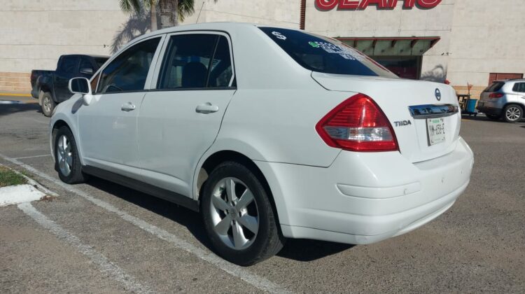 Nissan Tiida Sense 2017