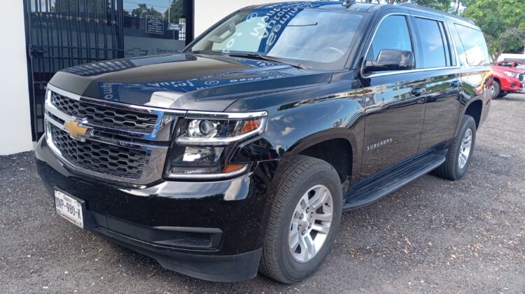 CHEVROLET SUBURBAN LT 2019